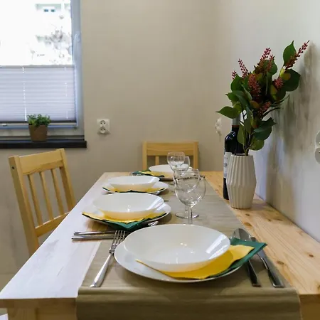 Family Rataje By Renters Lägenhet